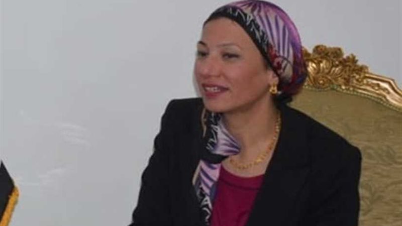 وزيرة البيئة تبحث
