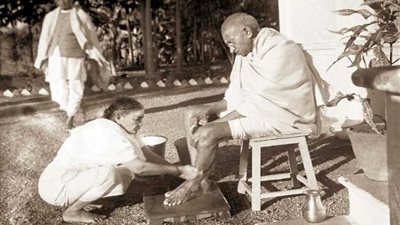 افتتاح معرض لصور غاندى النادرة