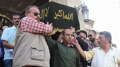 تشييع جثمان الإعلامي حمدي قنديل بمشاركة كبيرة من الفنانين