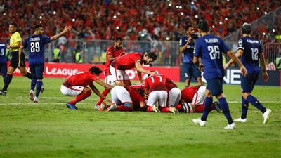 60 دقيقة.. الأهلي يحافظ على تقدمه بالسيطرة على الكرة أمام الترجي