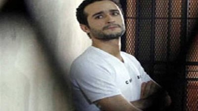 تأجيل محاكمة أحمد دومة في أحداث مجلس الوزراء لجلسة 15 نوفمبر