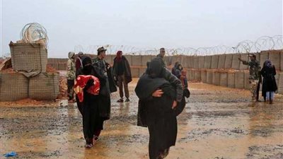 بعد 10 أشهر.. أول قافلة أممية تدخل مخيم الركبان السوري