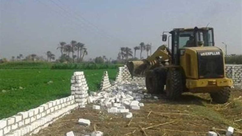 إزالة 15 حالة تعد