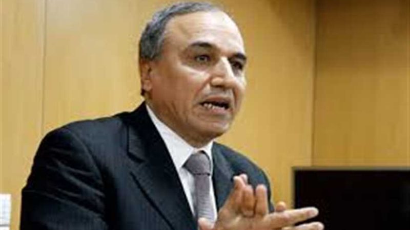 نقيب الصحفيين يستنكر