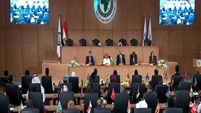 جلسة نموذج محاكاة القمة العربية الأفريقية تدعو لتكثيف التعاون الاقتصادي المشترك ومواجهة الاٍرهاب