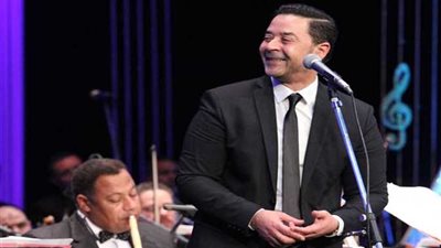 مدحت صالح يحيي حفل مهرجان الموسيقي العربية على مسرح سيد درويش بالإسكندرية