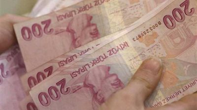 ارتفاع التضخم في تركيا نتيجة استمرار تراجع الليرة