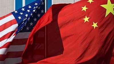 فاينانشال تايمز: الحرب التجارية بين واشنطن وبكين تؤثر على النمو الآسيوي