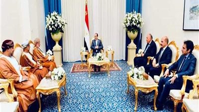 الرئيس السيسي يؤكد تطلعه لتعزيز العلاقات مع سلطنة عمان في مختلف المجالات