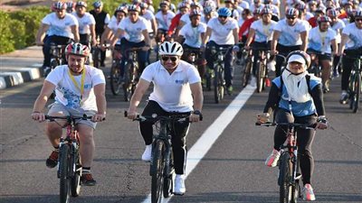 الرئيس السيسي يشارك في 