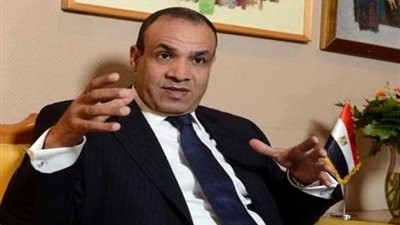 سفير مصر ببرلين يشيد بتسيير أول رحلة طيران ألمانية من فرانكفورت للأقصر