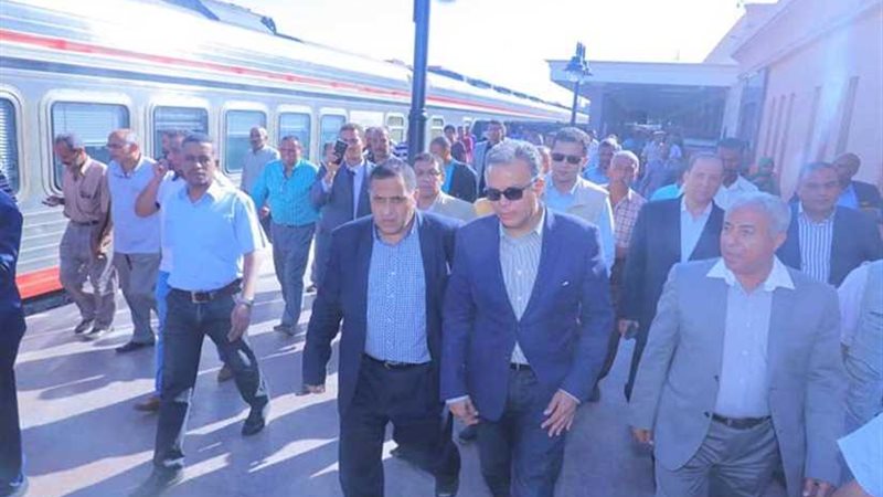 وزير النقل يتفقد