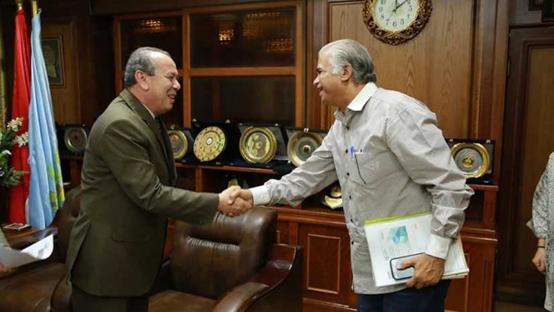 طه: يناقش مشروع الصرف