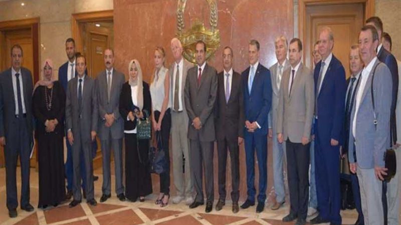 غرفة القاهرة توقع