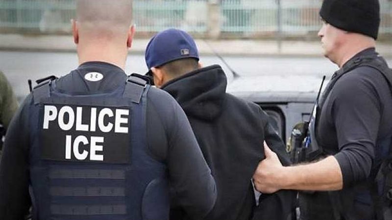 السلطات الأمريكية