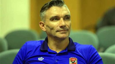 كارتيرون يعلق على إيقاف أزارو.. ويصرح: 