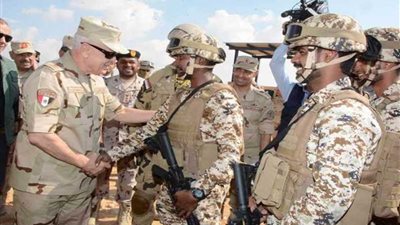 المتحدث العسكرى ينشر فيديو لتفقد رئيس الأركان القوات المشاركة بتدريبات 
