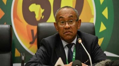 أحمد أحمد يصل تونس لحضور نهائي إفريقيا بين الترجي والأهلي