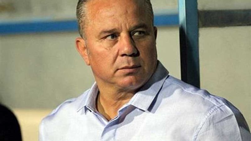 غريب يعلن برنامج