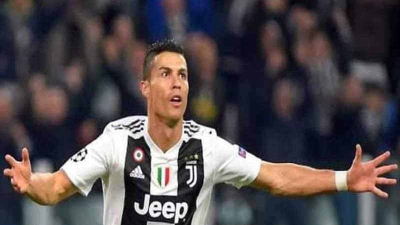 رونالدو يُسجل.. ومانشستر