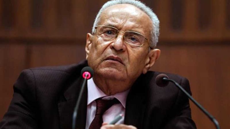 أبو شقة يتقدم ببلاغ