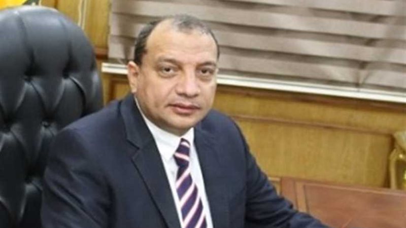 1239 طالب وطالبة