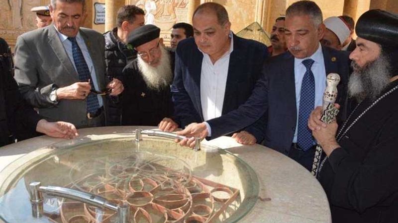 محافظ الغربية يزور