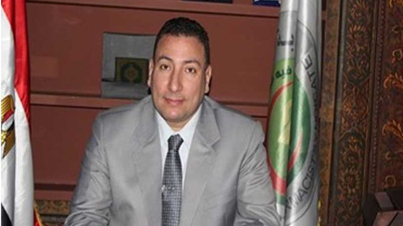 نقيب الصيادلة يفتتح