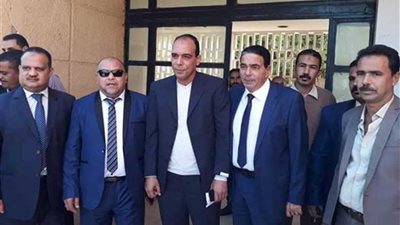 أيمن أبو العلا يشارك محافظ الجيزة في افتتاح وحدات إسعاف ومدارس ومشروعات بالواحات البحرية