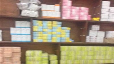 ضبط 42 ألف قرص دواء داخل مخزنين غير مرخصين بطلخا