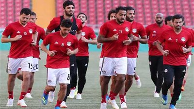 المنتخب الوطني لكرة القدم يبدأ معسكره استعدادا لمواجهة تونس