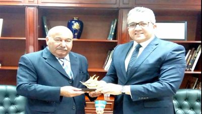 وزير الآثار وسفير الكويت يبحثان سبل التعاون الأثري