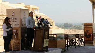 كشف سقارة‎ يتصدر الصحف العالمية.. صور