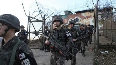 كوريا الشمالية والجنوبية تدمران 22 نقطة حراسة فى مواقع المواجهة