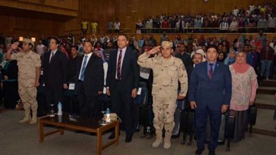 عبقرية المقاتل المصري في حرب أكتوبر ندوة بجامعة أسيوط.. (صور)