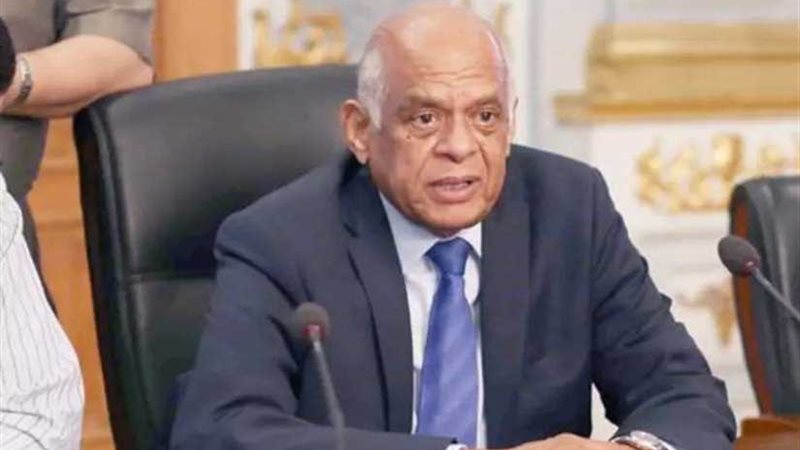 عبد العال: محاولات