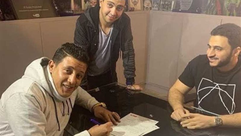 حقيقة تعاقد السبكي