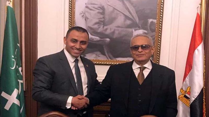 أبو شقة يصدر قراراً