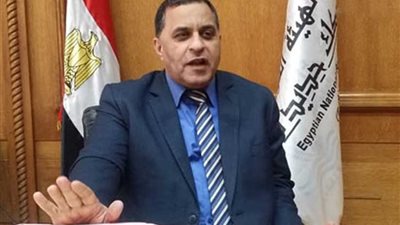 رئيس السكة الحديد يكافئ 