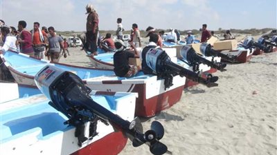 وزير يمني: سفن إيرانية تهدد الصيادين اليمنيين في المياه الإقليمية