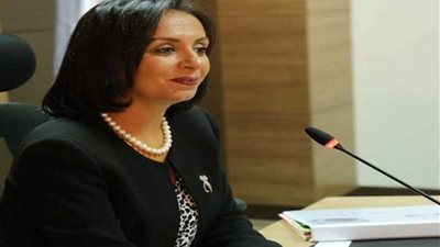 مايا مرسى تشارك في مؤتمر نسائي تنموي بالبحرين