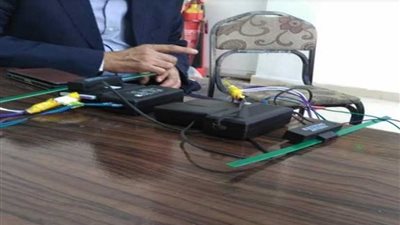محطة بنزين بأسيوط تتلاعب في كمية الوقود المنصرف إلكترونيا.. صور