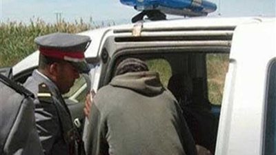 القبض على أب مغربي في وضع مخل مع زوجة ابنه