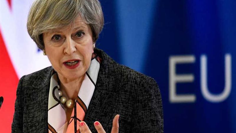 تيريزا ماي تتوصل