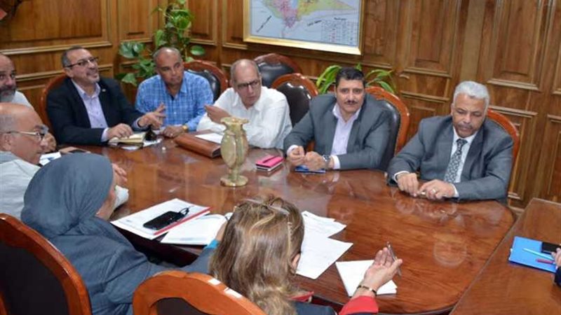 محافظ القليوبية يتابع