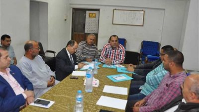 الاتحاد المحلي لنقابات عمال بني سويف يناقش مشكلات السائقين بالمحافظة