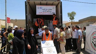 الكويت ترسل 100 شاحنة إغاثة لمساعدة المتضررين والنازحين بسوريا واليمن