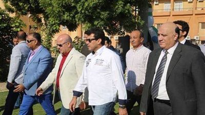 الأقصر..وزير الرياضة يفتتح مشروع اللقاءات الرياضية لتلاميذ المحافظات الحدودية