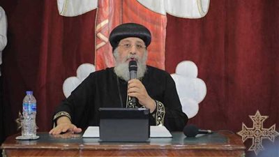 البابا تواضروس يدشن 3 مذابح والايقونات الجديدة فى الكاتدرائية المرقسية بالعباسية