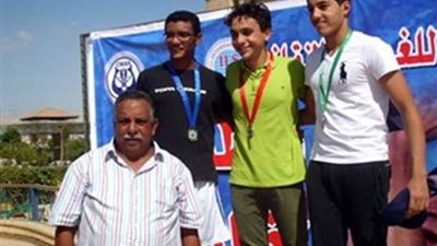 السباح محمد العيسوي يحرز ميداليتين في بطولة العالم للجامعات